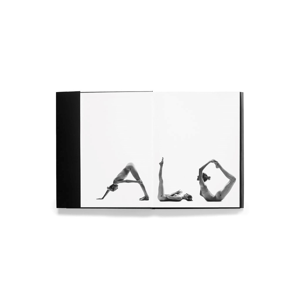 Books Alo Yoga Naked Yoga, a book by Alo Yoga Hombre Negros | DTOI52604