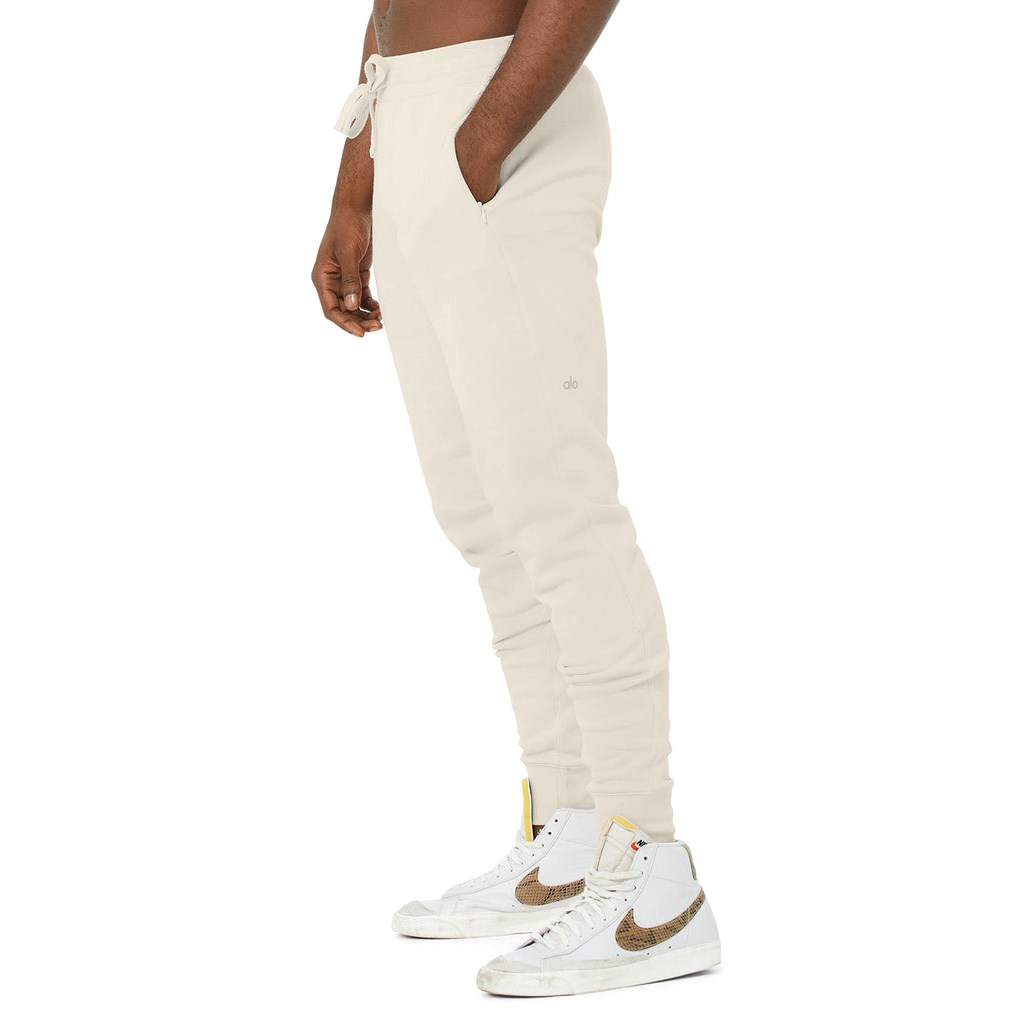 Pantalones Deportivos Alo Yoga Baseline Hombre Beige | YWVA18742